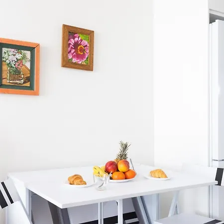 Home2book Sea View Apartment *