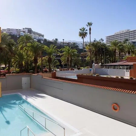 Daire Home2book Sea View *